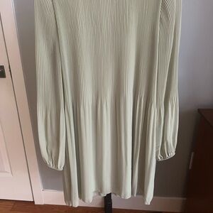 Wilfred Daydreamer dress in mint green. Excellent condition. Only worn twice.